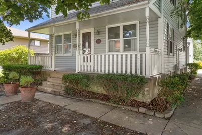 706 Old Indian Trail, Aurora, IL 60506 - Photo 2