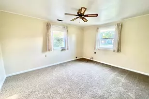 296 N Levasseur Ave, Bourbonnais, IL 60914 - Photo 8