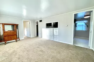 296 N Levasseur Ave, Bourbonnais, IL 60914 - Photo 4