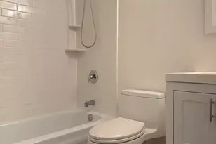 675 Grove Dr, Elk Grove Village, IL 60007 - Photo 10