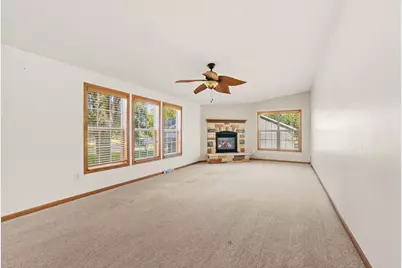 5631 Irving Boulevard, Machesney Park, IL 61115 - Photo 22