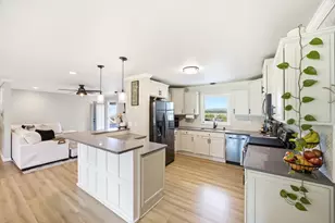 6058 Lora Ln, Belvidere, IL 61008 - Photo 8