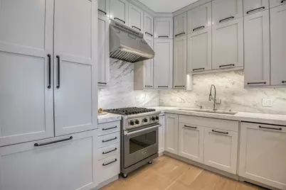 910 W Madison Street #904E, Chicago, IL 60607 - Photo 22