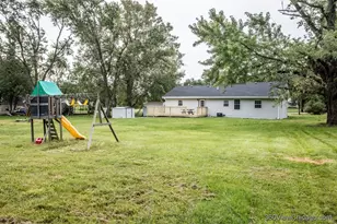 1514 Norfolk Ave, Crete, IL 60417 - Photo 50