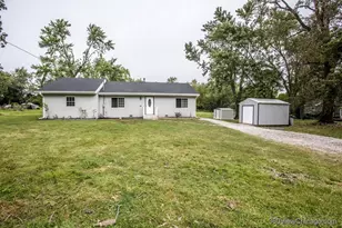 1514 Norfolk Ave, Crete, IL 60417 - Photo 2