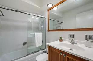 420 W Aldine Ave, Chicago, IL 60657 - Photo 14