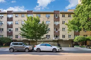 420 W Aldine Ave, Chicago, IL 60657 - Photo 1