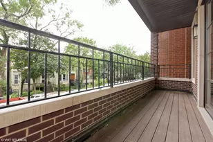 3533 N Wilton Ave, Chicago, IL 60657 - Photo 12