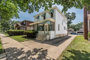 11236 S Talman Ave, Chicago, IL 60655 - Photo 2