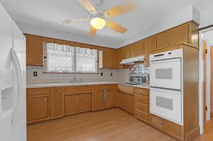 11236 S Talman Ave, Chicago, IL 60655 - Photo 8