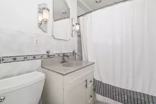 8315 Parkside Ave, Morton Grove, IL 60053 - Photo 16