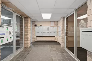 2500 Windsor Mall, Park Ridge, IL 60068 - Photo 24