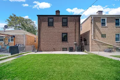 1035 Bohland Avenue, Bellwood, IL 60104 - Photo 22