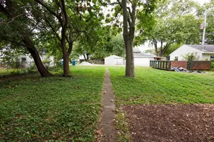643 S Myrtle Ave, Kankakee, IL 60901 - Photo 10