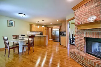 712 Brighton Drive, Sugar Grove, IL 60554 - Photo 16