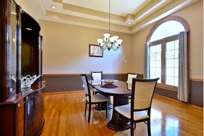 712 Brighton Drive, Sugar Grove, IL 60554 - Photo 12