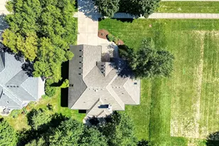 712 Brighton Dr, Sugar Grove, IL 60554 - Photo 48