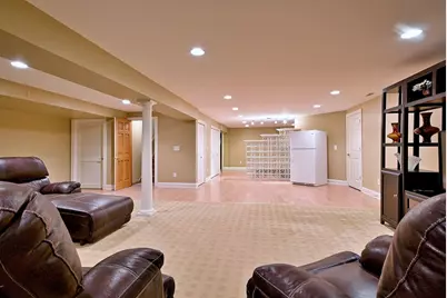 712 Brighton Drive, Sugar Grove, IL 60554 - Photo 38