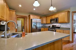 712 Brighton Dr, Sugar Grove, IL 60554 - Photo 24