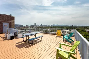 1325 W Wilson Ave, Chicago, IL 60640 - Photo 2