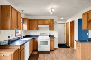 5706 Heaton Ct, Rockford, IL 61109 - Photo 10
