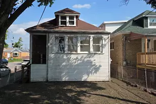 4961 W Winona St, Chicago, IL 60630 - Photo 2