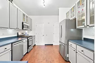 394 Jamestown Ct, Aurora, IL 60504 - Photo 4