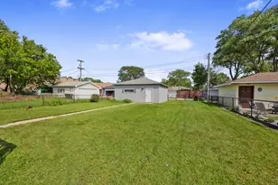 17427 Lorenz Ave, Lansing, IL 60438 - Photo 22