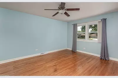 6520 Ridge Drive, Chicago Ridge, IL 60415 - Photo 10