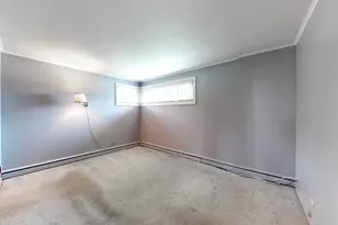 1161 W Grant Dr, Des Plaines, IL 60016 - Photo 10