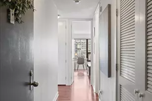 30 E Huron St, Chicago, IL 60611 - Photo 2