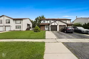 3963 Sandpiper Dr, Hanover Park, IL 60133 - Photo 1