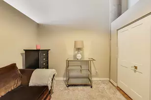 758 N Larrabee St, Chicago, IL 60654 - Photo 14