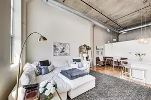758 N Larrabee St, Chicago, IL 60654 - Photo 6
