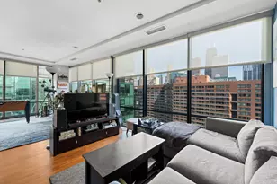 240 E Illinois St, Chicago, IL 60611 - Photo 10