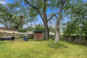 18232 Walter St, Lansing, IL 60438 - Photo 12