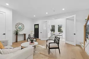 4941 N Kildare Ave, Chicago, IL 60630 - Photo 2