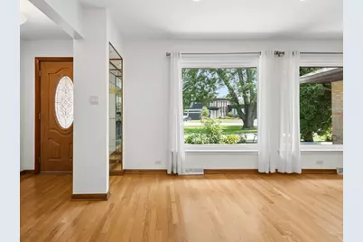 1301 W 54th Street, La Grange Highlands, IL 60525 - Photo 10