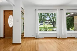 1301 W 54th St, La Grange Highlands, IL 60525 - Photo 10