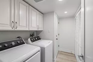 7970 Garfield Ave, Burr Ridge, IL 60527 - Photo 16