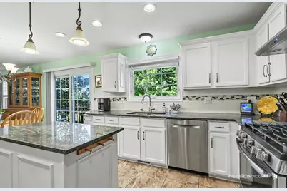 1402 Benton Drive, Lake Villa, IL 60046 - Photo 14