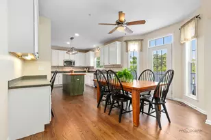 27517 E Savannah Trail, Lake Barrington, IL 60010 - Photo 12