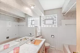 4525 N Pontiac Ave N, Norridge, IL 60706 - Photo 24