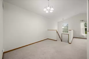 1637 Linden Park Ln, Aurora, IL 60504 - Photo 6