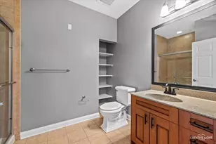 160 S River St, Aurora, IL 60506 - Photo 12