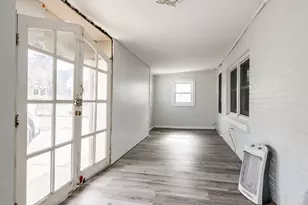 931 Dunlop Ave, Forest Park, IL 60130 - Photo 2