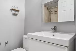 445 Sherman Ave, Evanston, IL 60202 - Photo 16