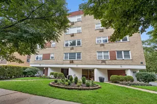 445 Sherman Ave, Evanston, IL 60202 - Photo 1