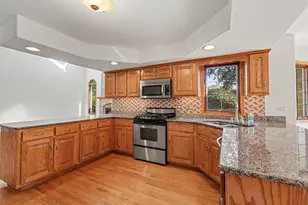 7728 171st Pl, Tinley Park, IL 60477 - Photo 4