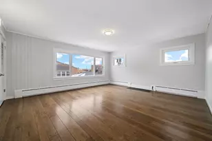 423 Funston Ave, Highwood, IL 60040 - Photo 2